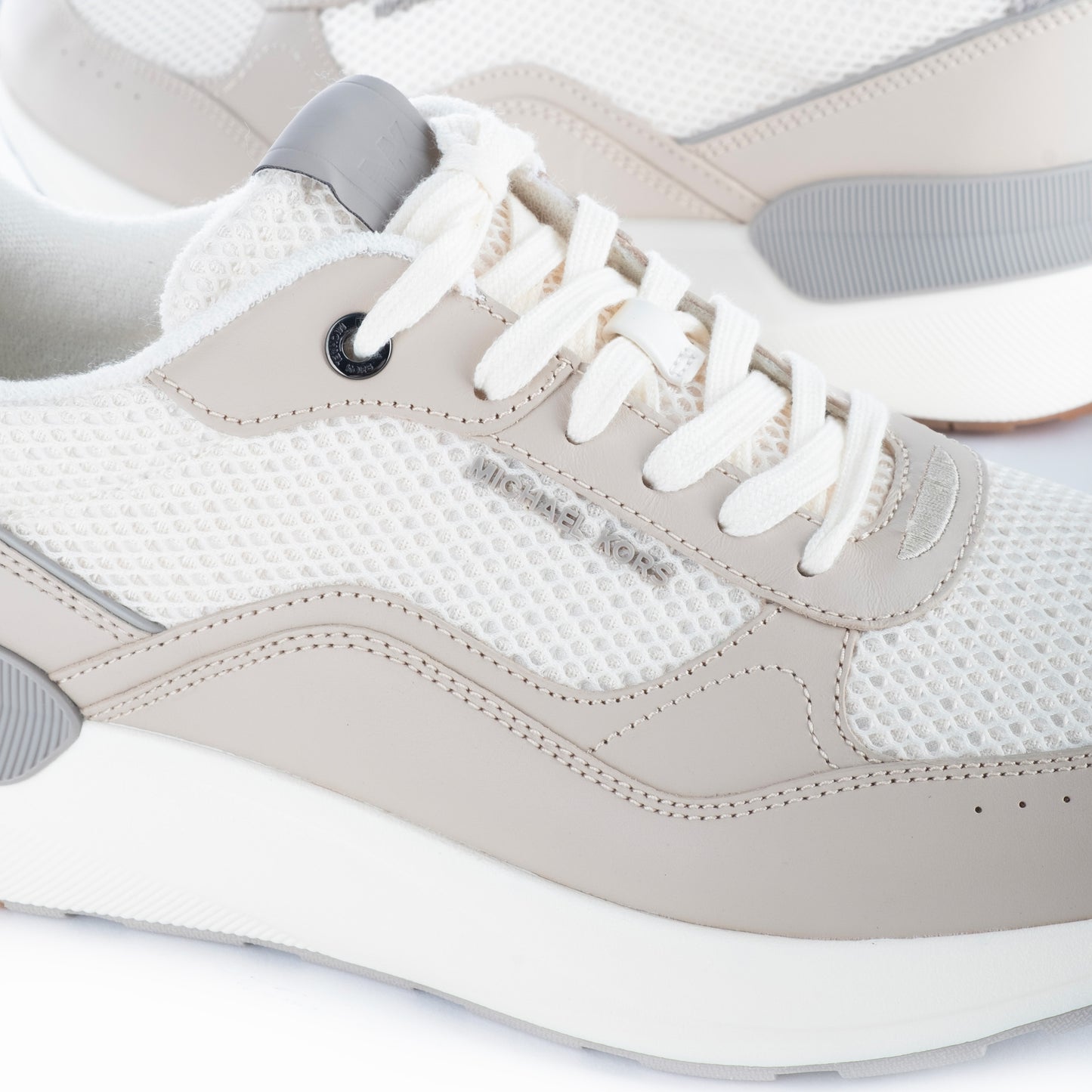 Ténis de Homem Michael Kors Chunky em Branco e Cinza com Sola Elevada