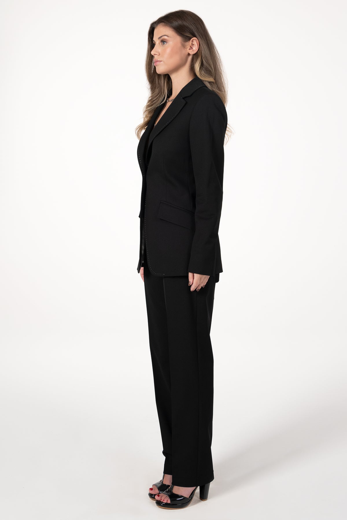 Blazer Mulher ANA SOUSA Preto Cintado com Lapela e Botão Metálico