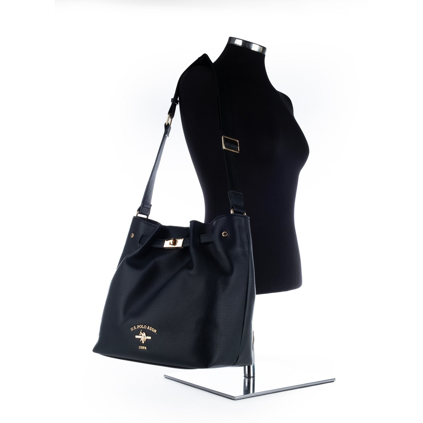 Bolsa Saco US Polo Preta com Detalhes Dourados