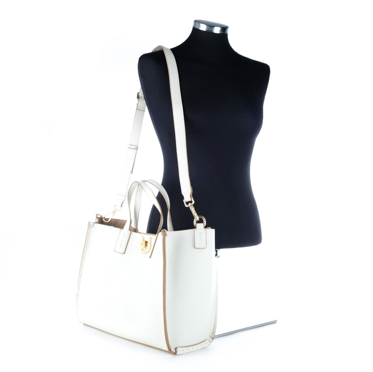Bolsa Tote U.S. Polo Assn. Branca com Bolsa Complementar e Detalhes Dourados