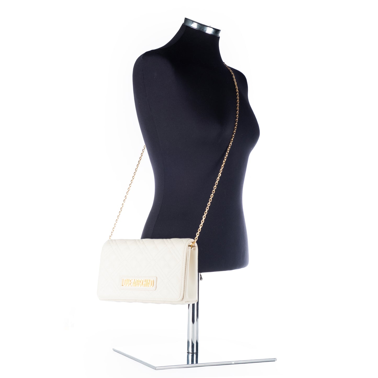 Bolsa Tiracolo Love Moschino Branca Matelassê com Logo Dourado e Alça Corrente