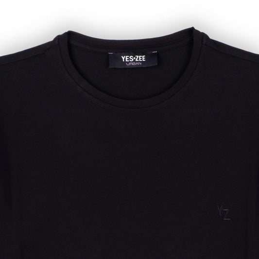 T-Shirt Homem Yes Zee Preta Clássica com Logo