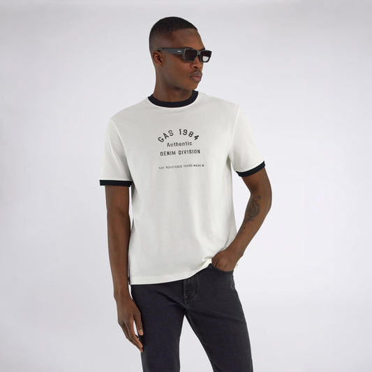 T-shirt Homem GAS Branco com Estampa Frontal e Detalhes Contrastantes Pretos