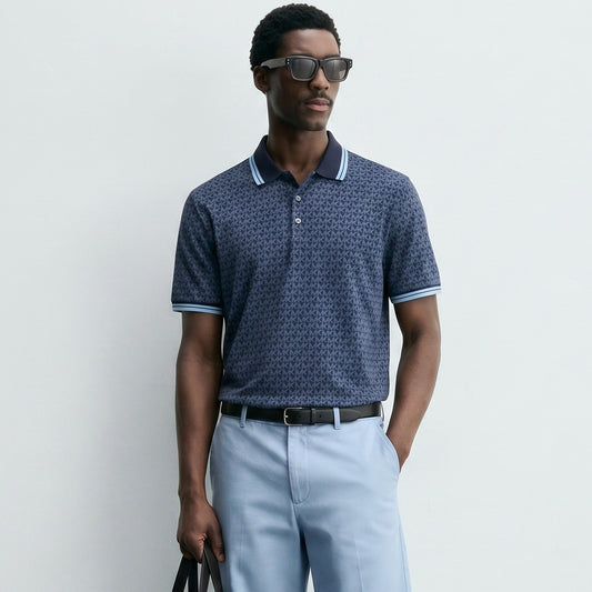 Polo Homem Michael Kors Azul Marinho com Monograma MK Integral e Gola Contrastante