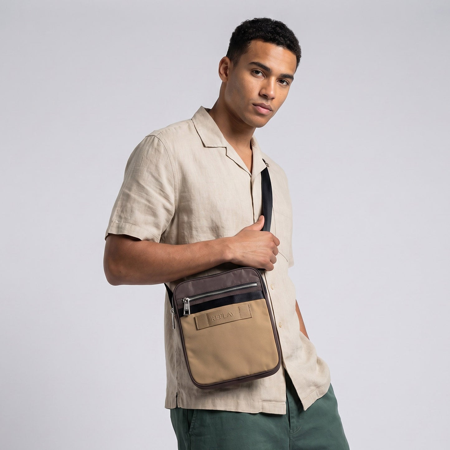 Bolsa Tiracolo Homem REPLAY Camel