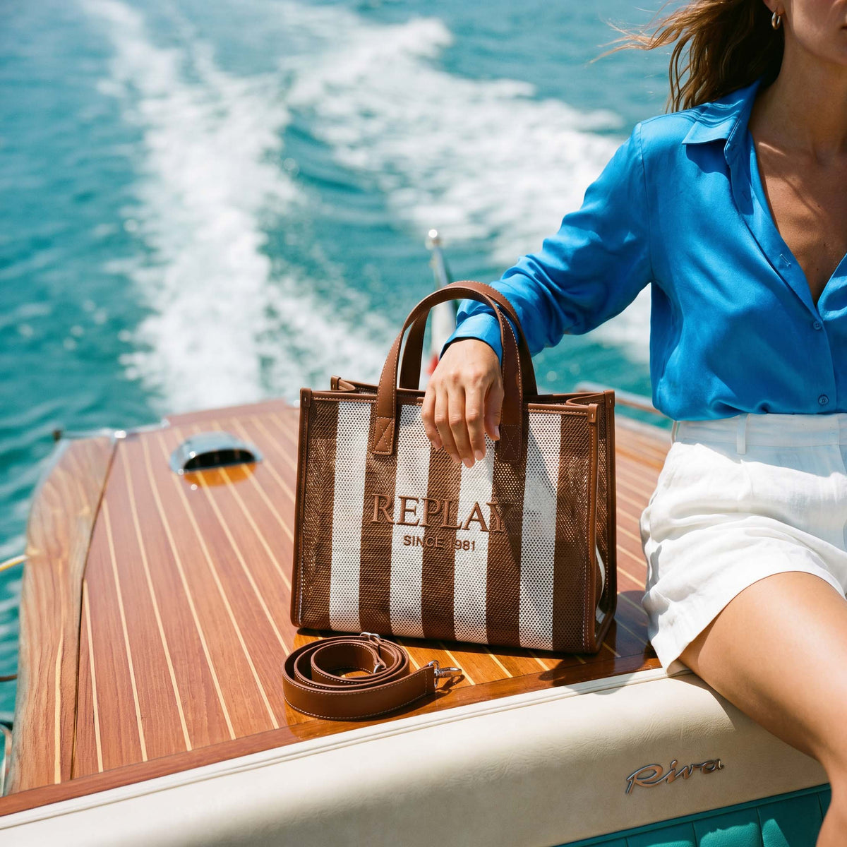 Bolsa Tote Replay Castanha e Branca às Riscas com Logótipo Frontal
