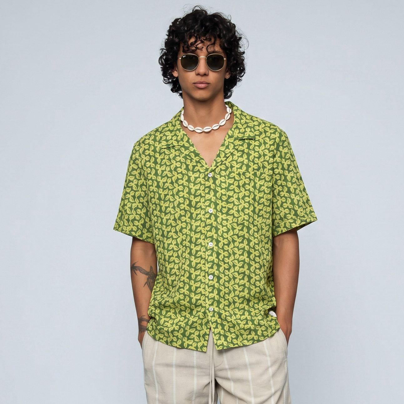 Camisa Homem Scotch & Soda Verde Lima com Estampado Geométrico e Manga Curta