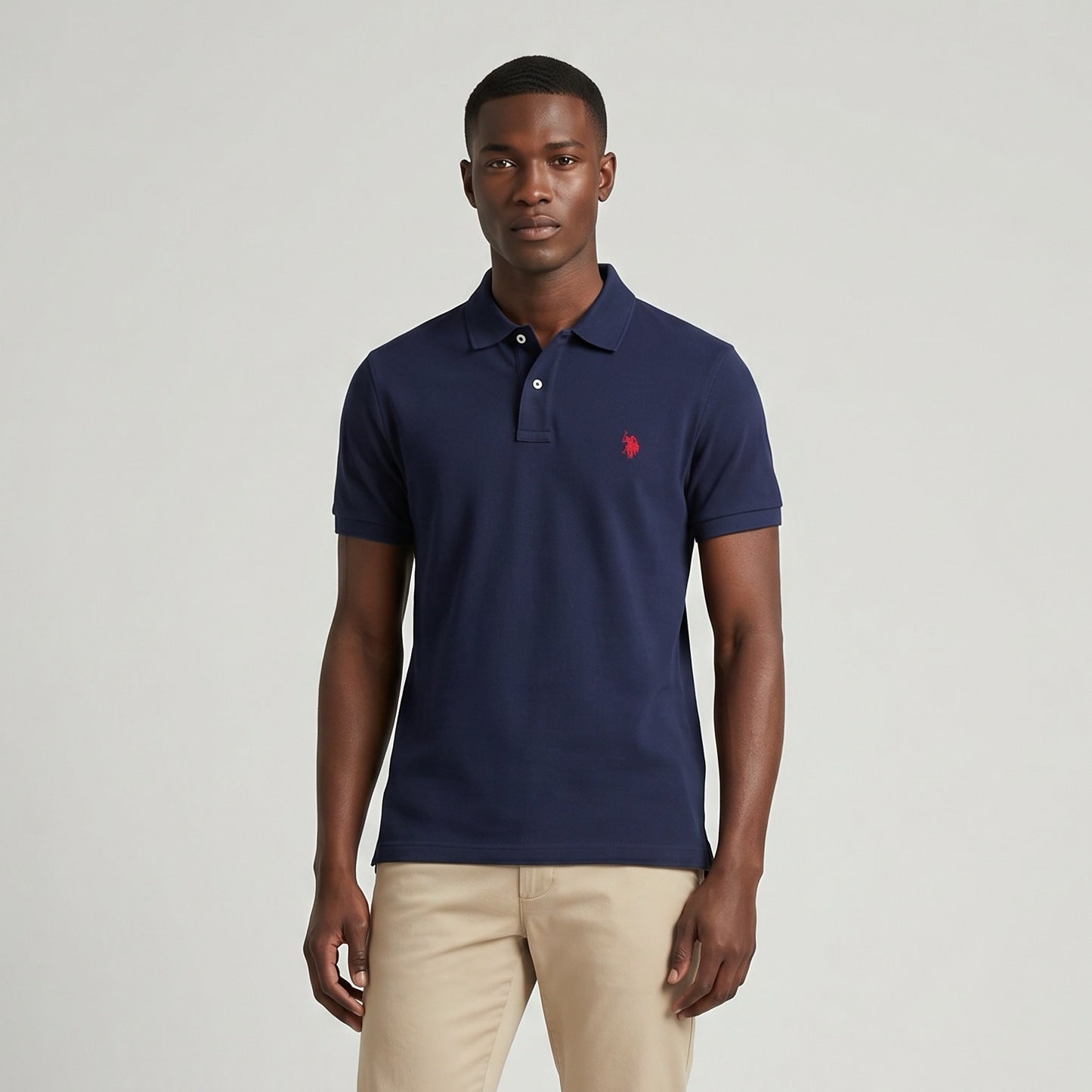Polo Homem US Polo Azul Escuro com Logo Bordado no Peito e Gola Clássica