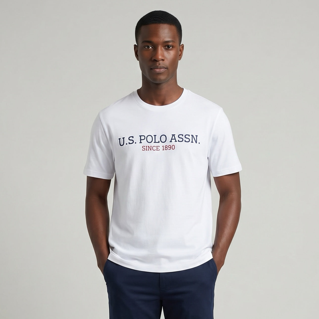 T-shirt Homem US Polo Branca com Logo Frontal e Texto Gráfico