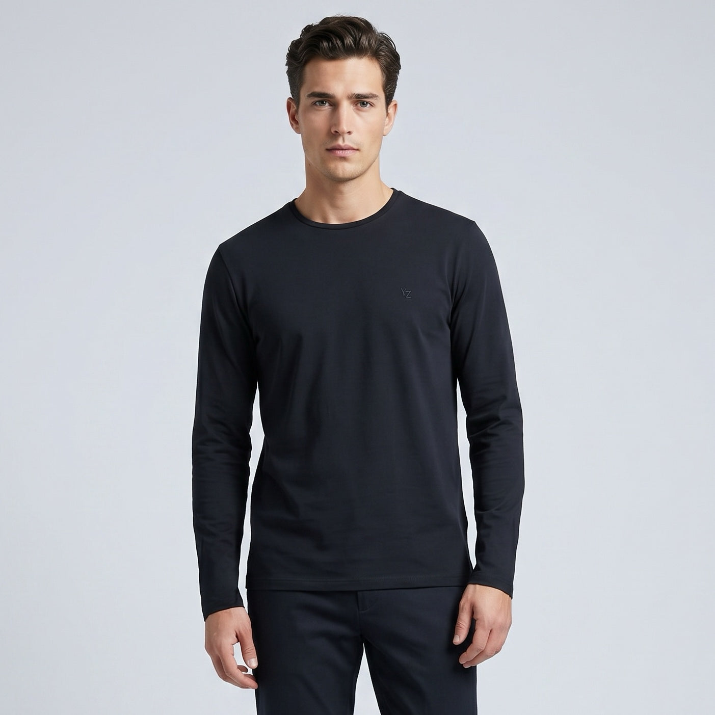 Camisola Homem Yes Zee Azul Escuro Minimalista com Gola Redonda