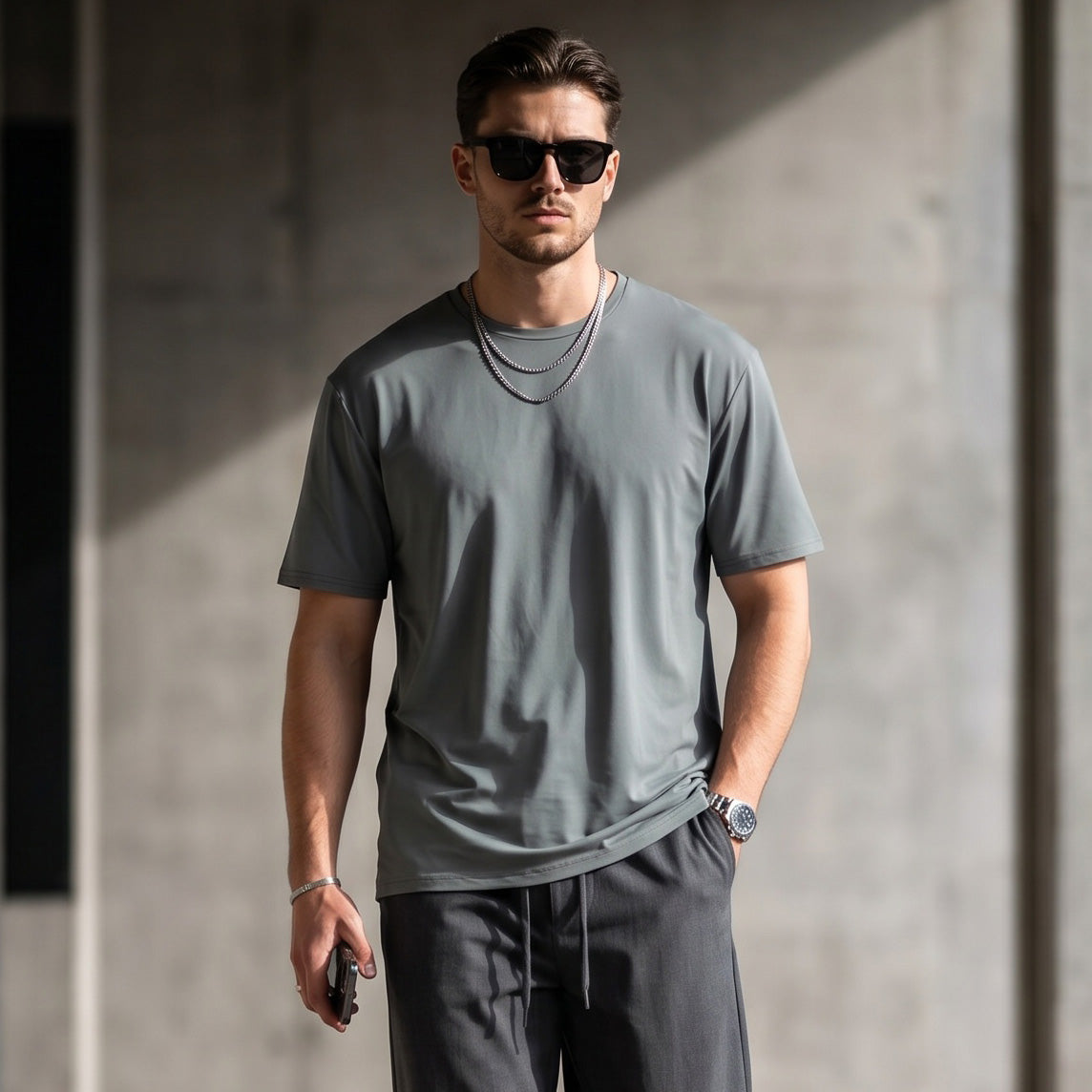 T-shirt Homem Yes Zee Cinzento de Manga Curta e Gola Redonda