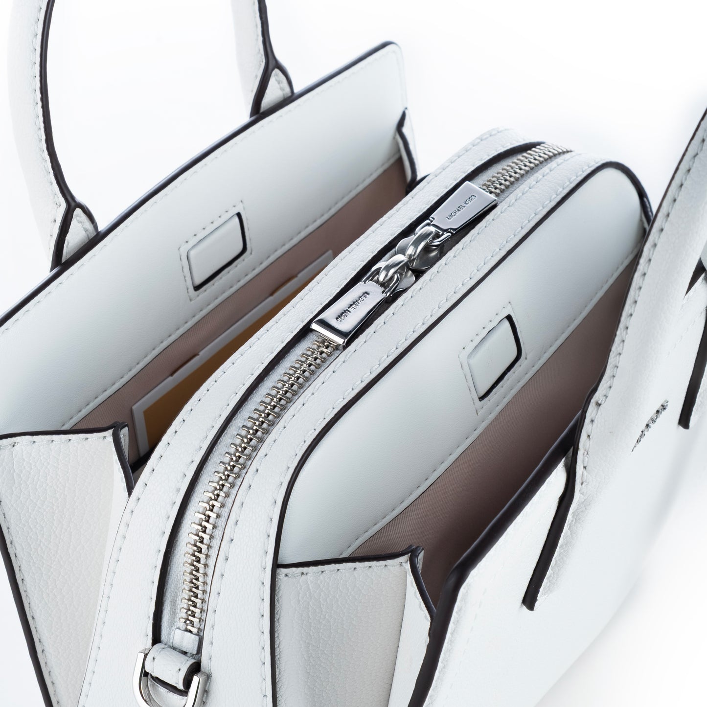 Bolsa Satchel Michael Kors Optic White com Detalhes Elegantes