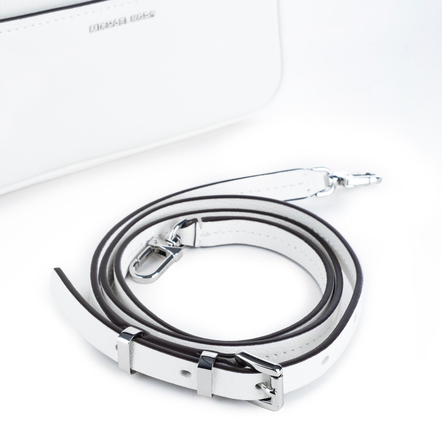 Bolsa Tiracolo Michael Kors Branca Optic com Detalhes Elegantes