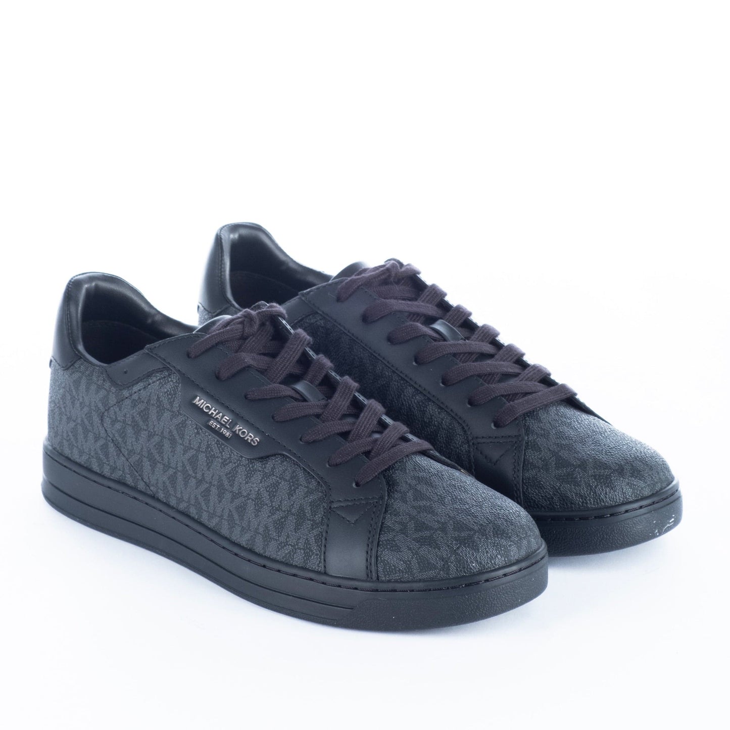 Ténis de Homem Michael Kors com Padrão Monograma Escuro e Detalhes Tonais Refinados