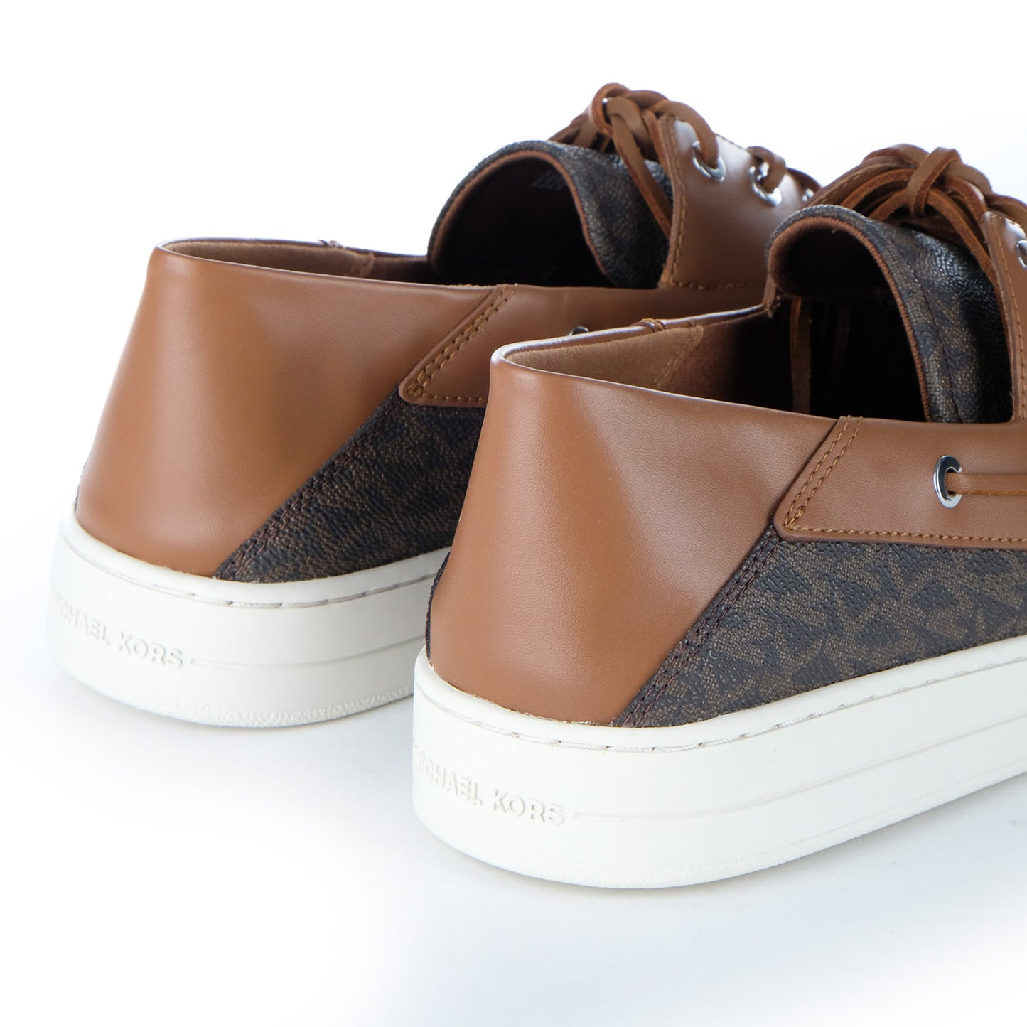 Sapatos Náuticos Homem Michael Kors Castanho Multicolor com Monograma MK e Sola Branca