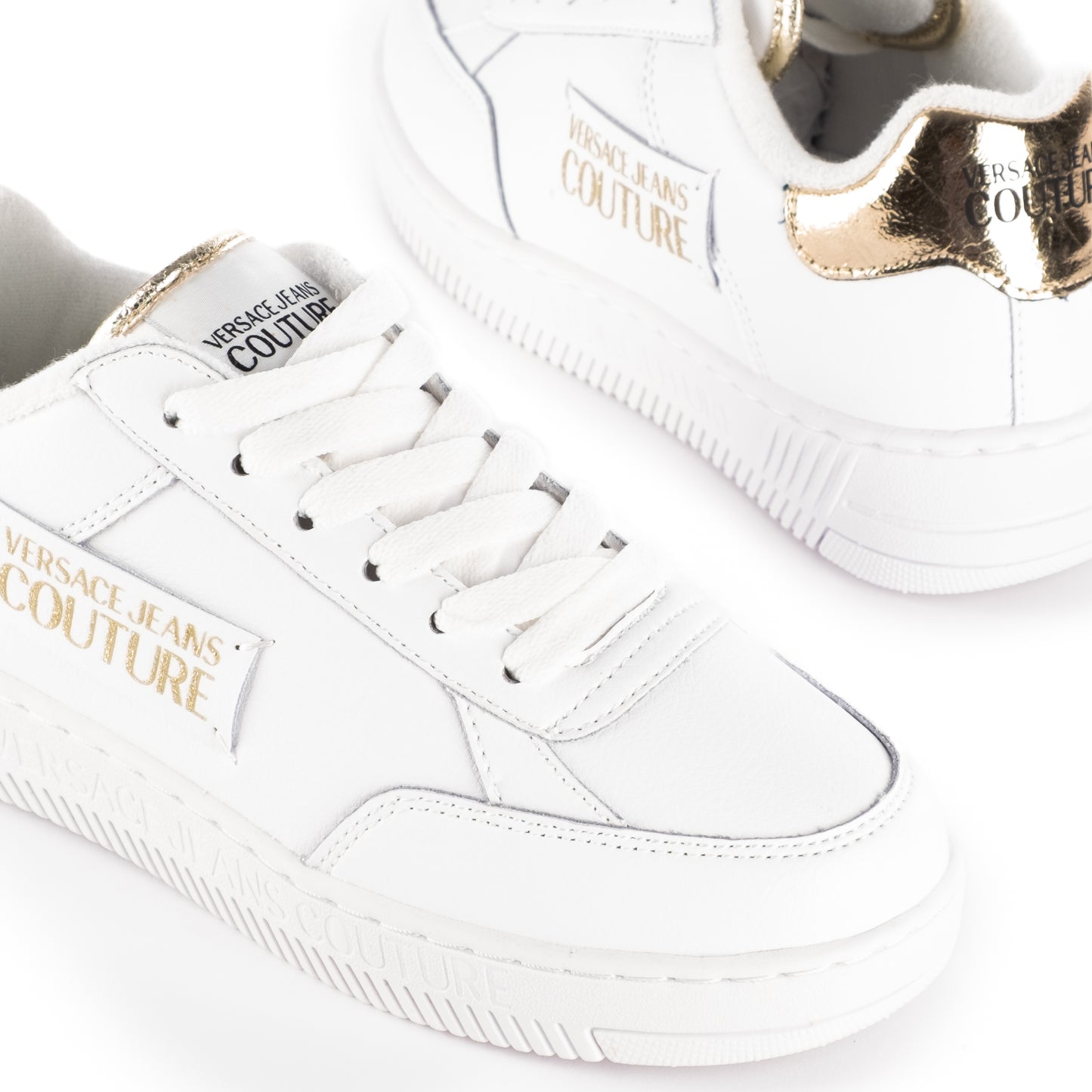 Ténis Mulher Versace Jeans Couture Branco Dourado - Elegância e Estilo