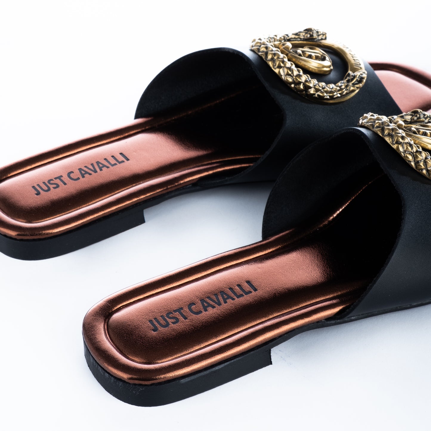 Sandálias Mulher Just Cavalli Pretas com Detalhe Dourado