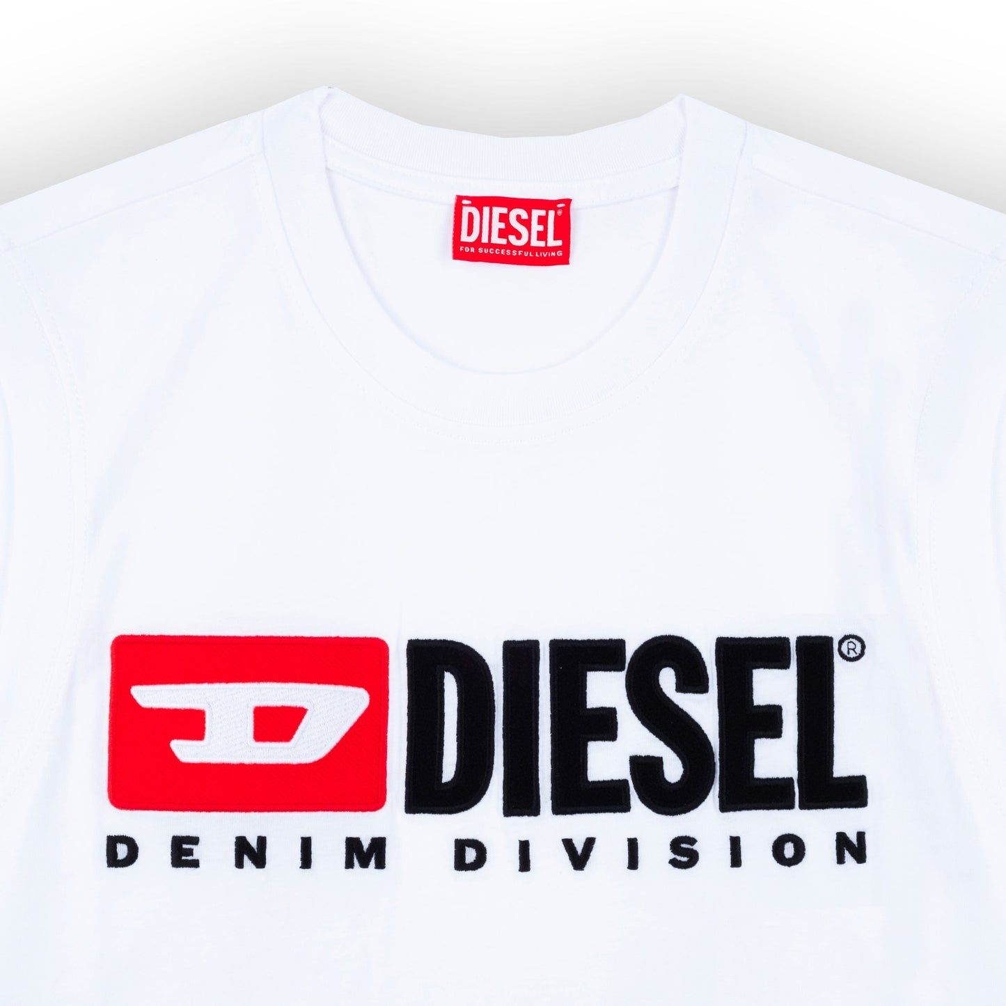 T-Shirt Caveada de Homem Diesel Branca com Logótipo Frontal DENIM DIVISION