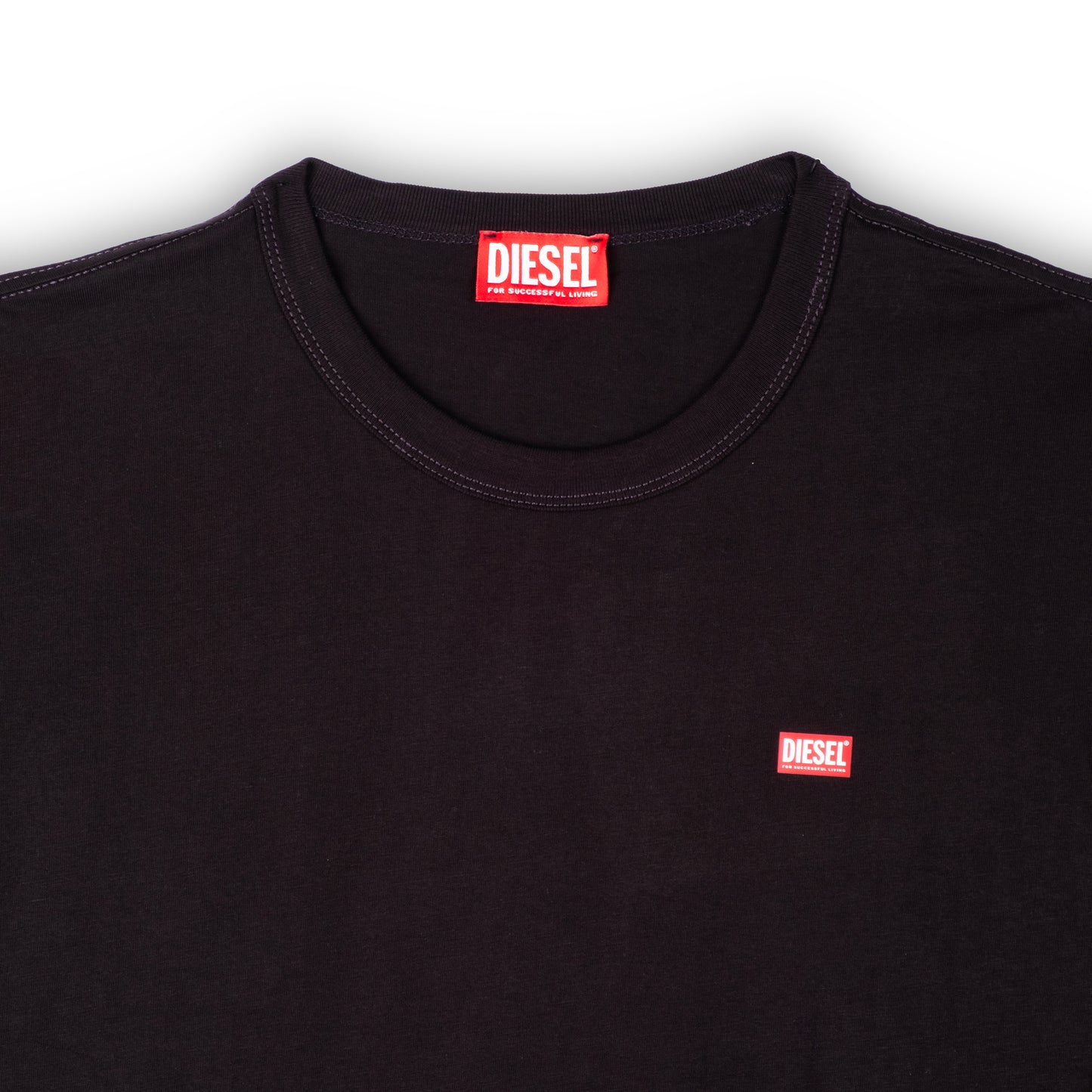 T-Shirt Homem Diesel Preta Minimalista com Logo Discreto no Peito