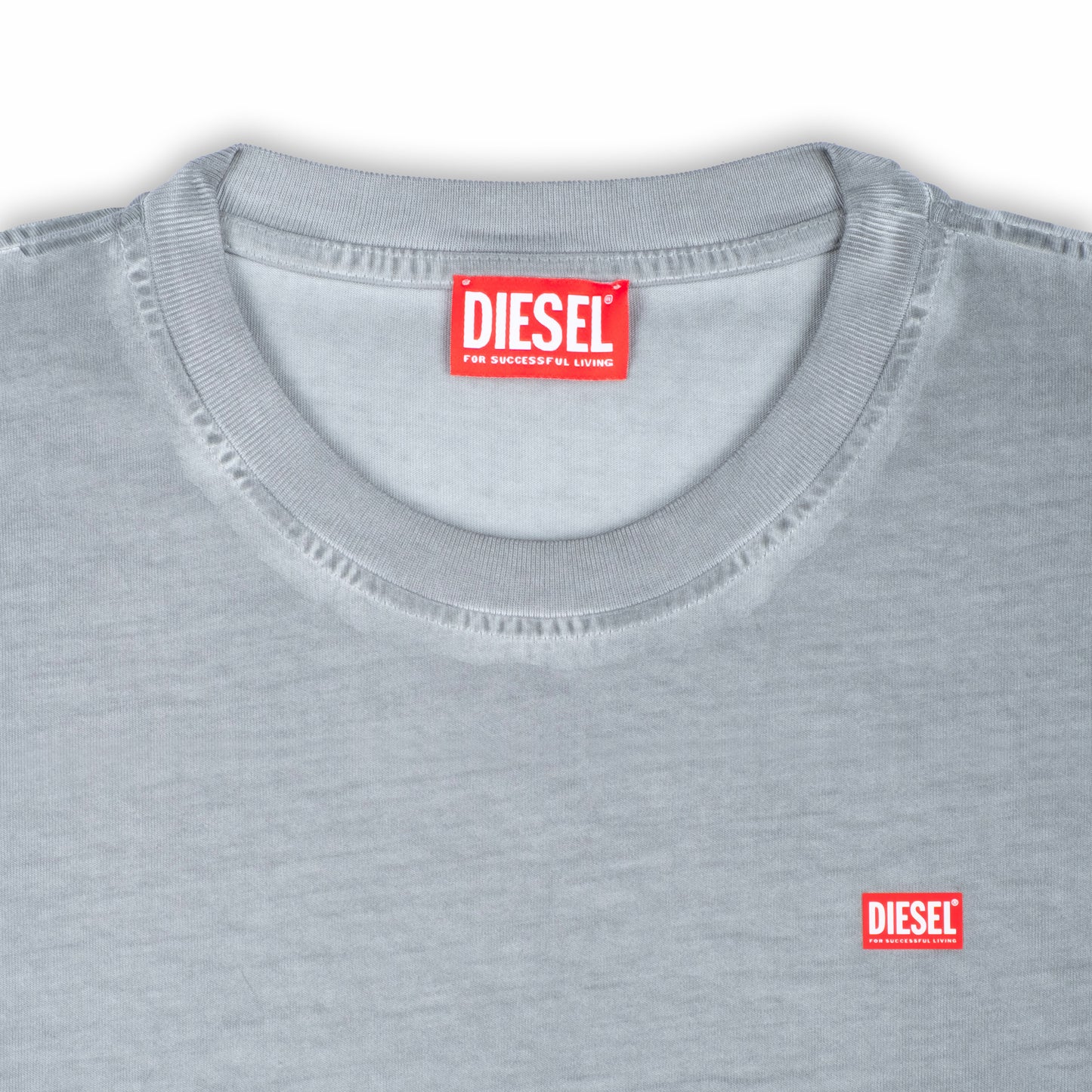 T-Shirt Homem Diesel Cinzenta Minimalista com Logo Discreto no Peito