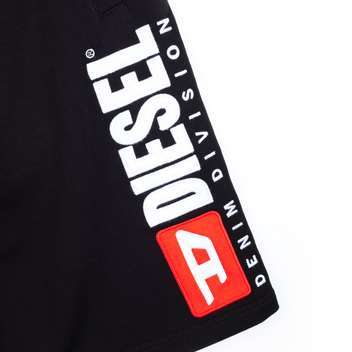 Calções de Treino Homem Diesel Pretos com Logo Vertical e Cintura Elástica