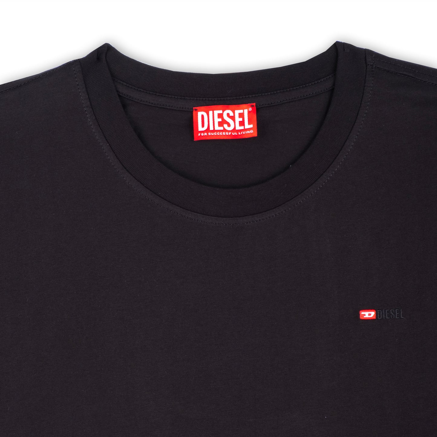 T-Shirt Homem Diesel Preta Minimalista com Logo Discreto no Peito
