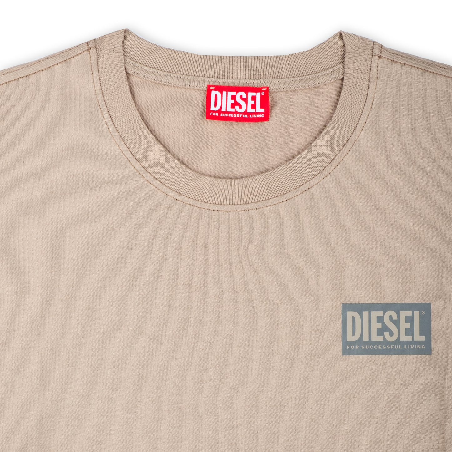 T-Shirt Homem Diesel Bege Minimalista com Logo Frontal Discreto