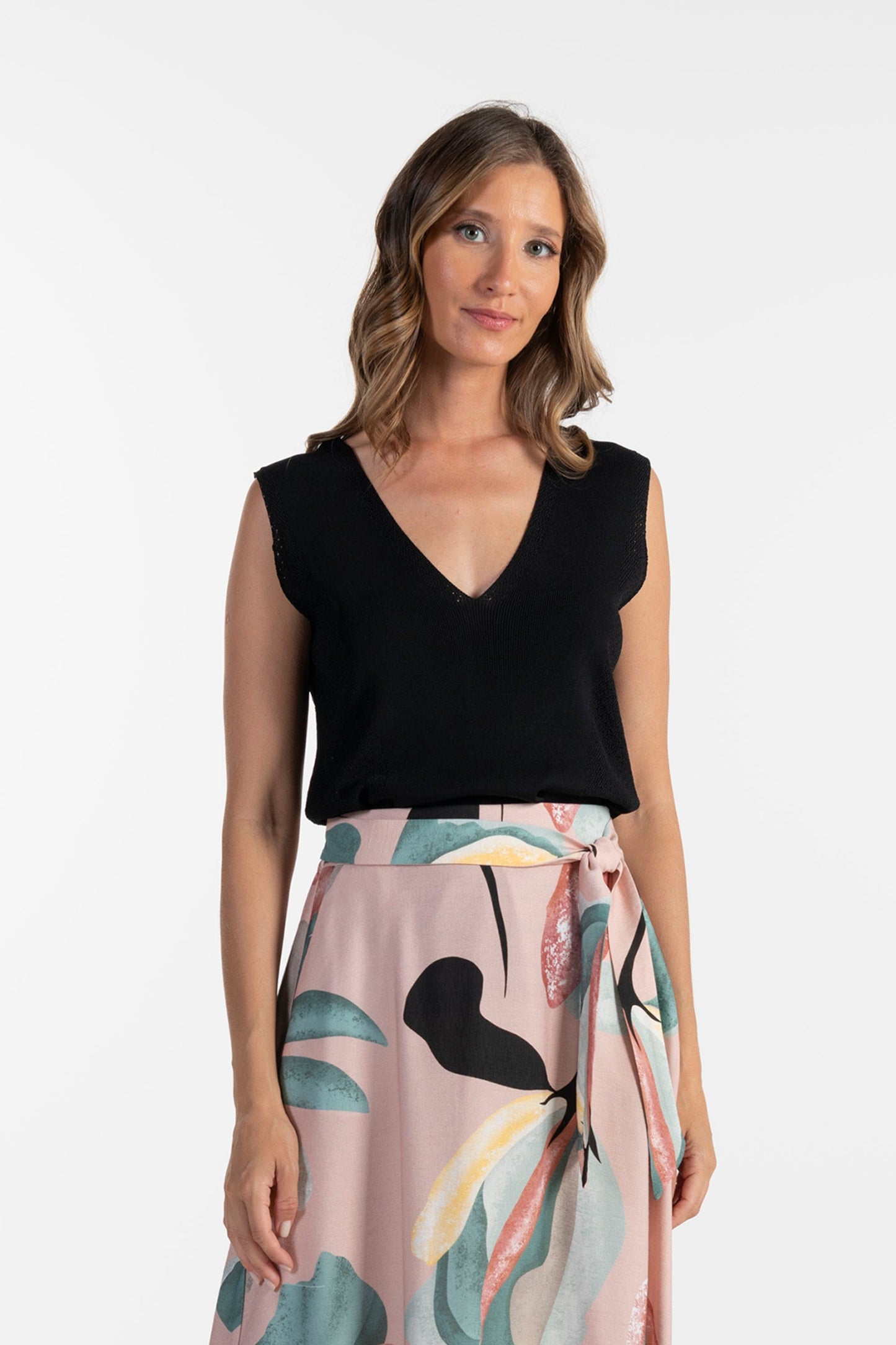 Top Ana Sousa Preto com Decote em V e Acabamento Detalhado