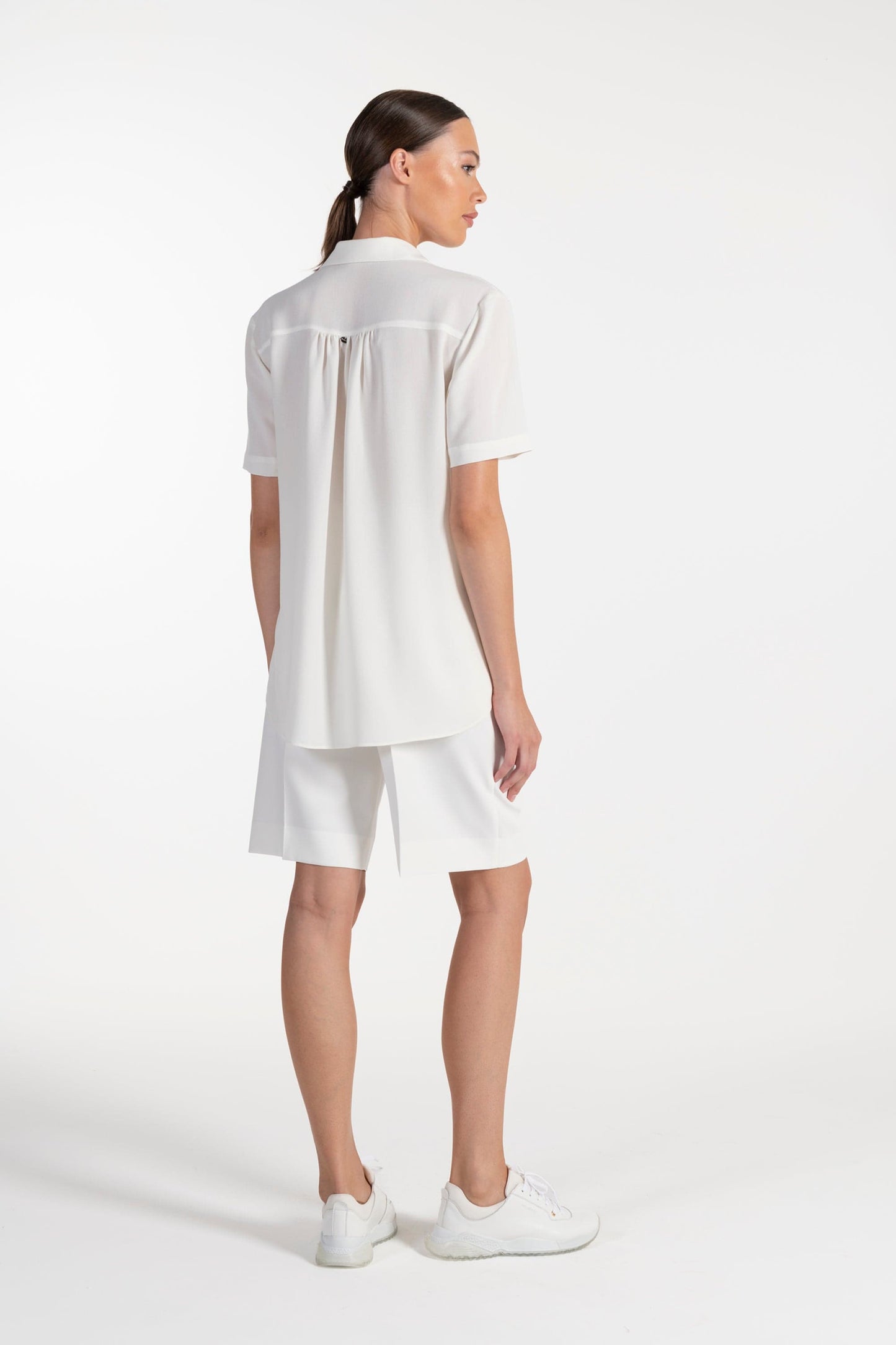 Blusa  Ana Sousa Branca com Detalhes Elegantes