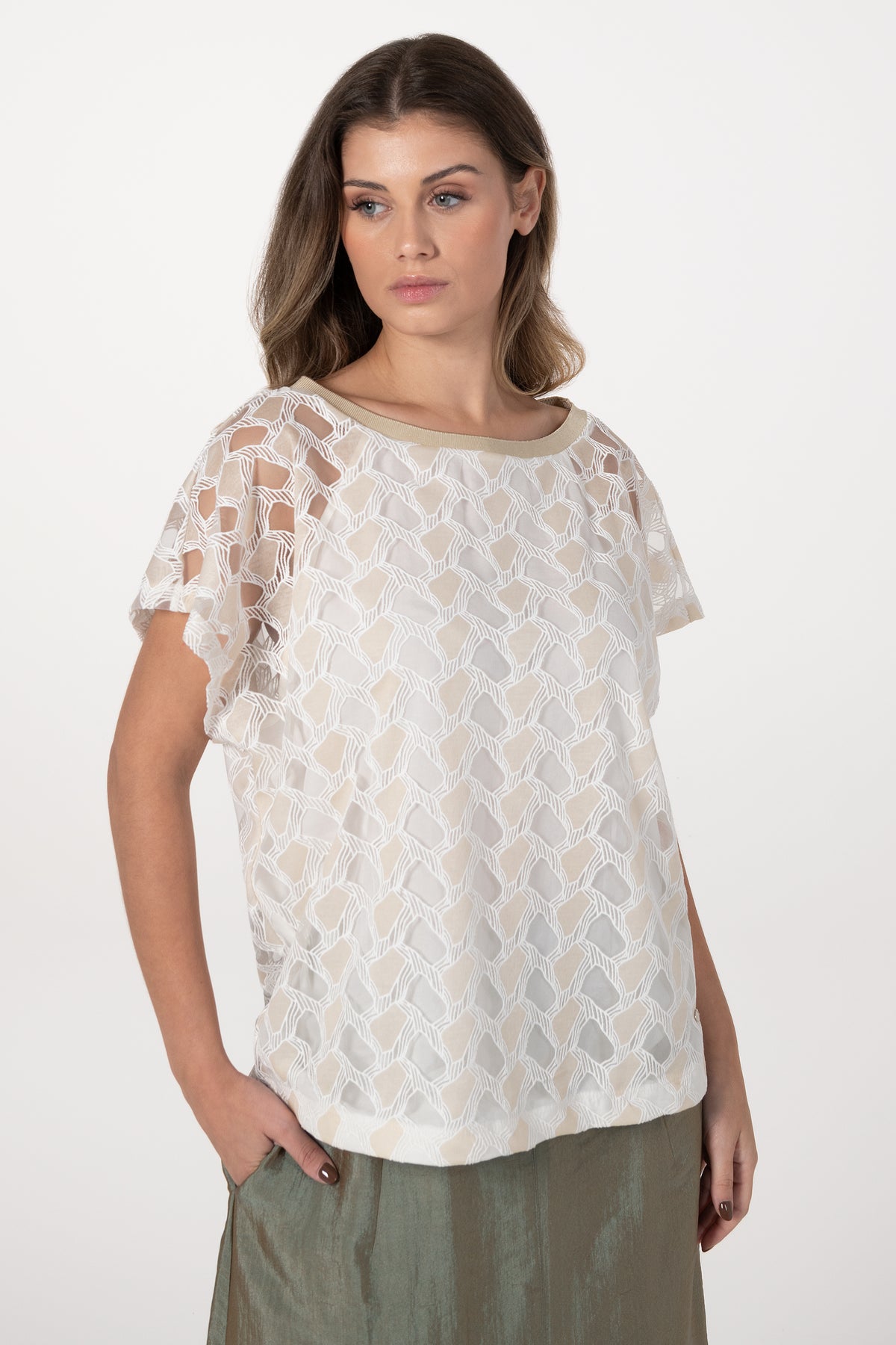 Blusa Mulher ANA SOUSA Branca com Efeito Rendado e Manga Curta