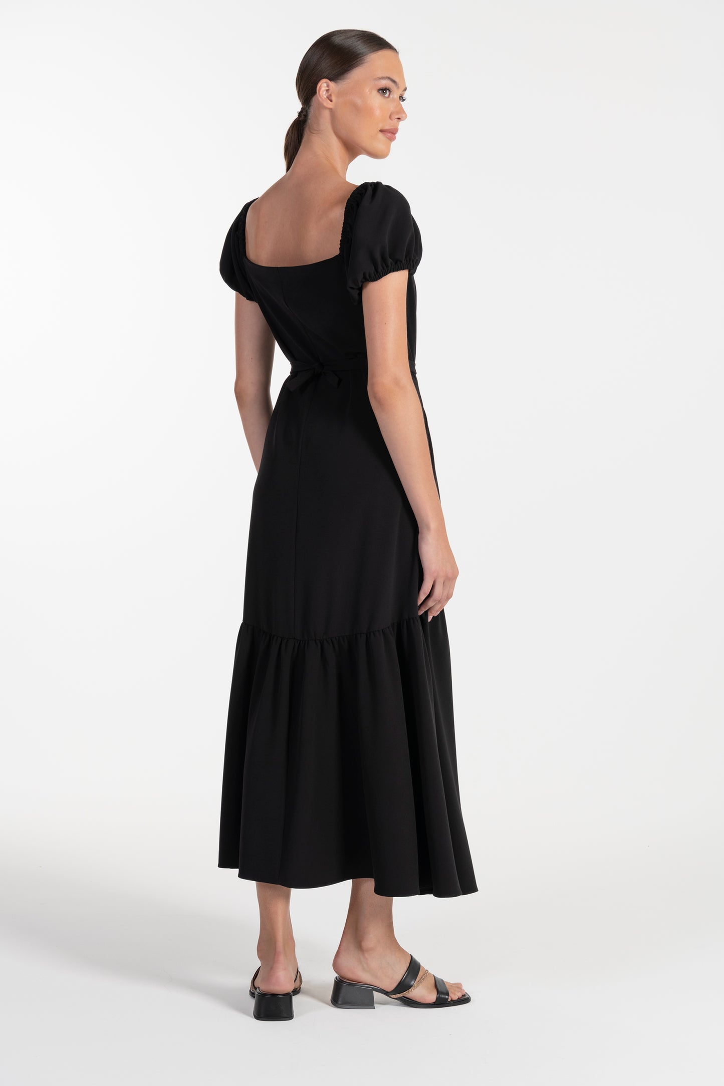 Vestido Preto de Mulher ANA SOUSA com Mangas Curvas