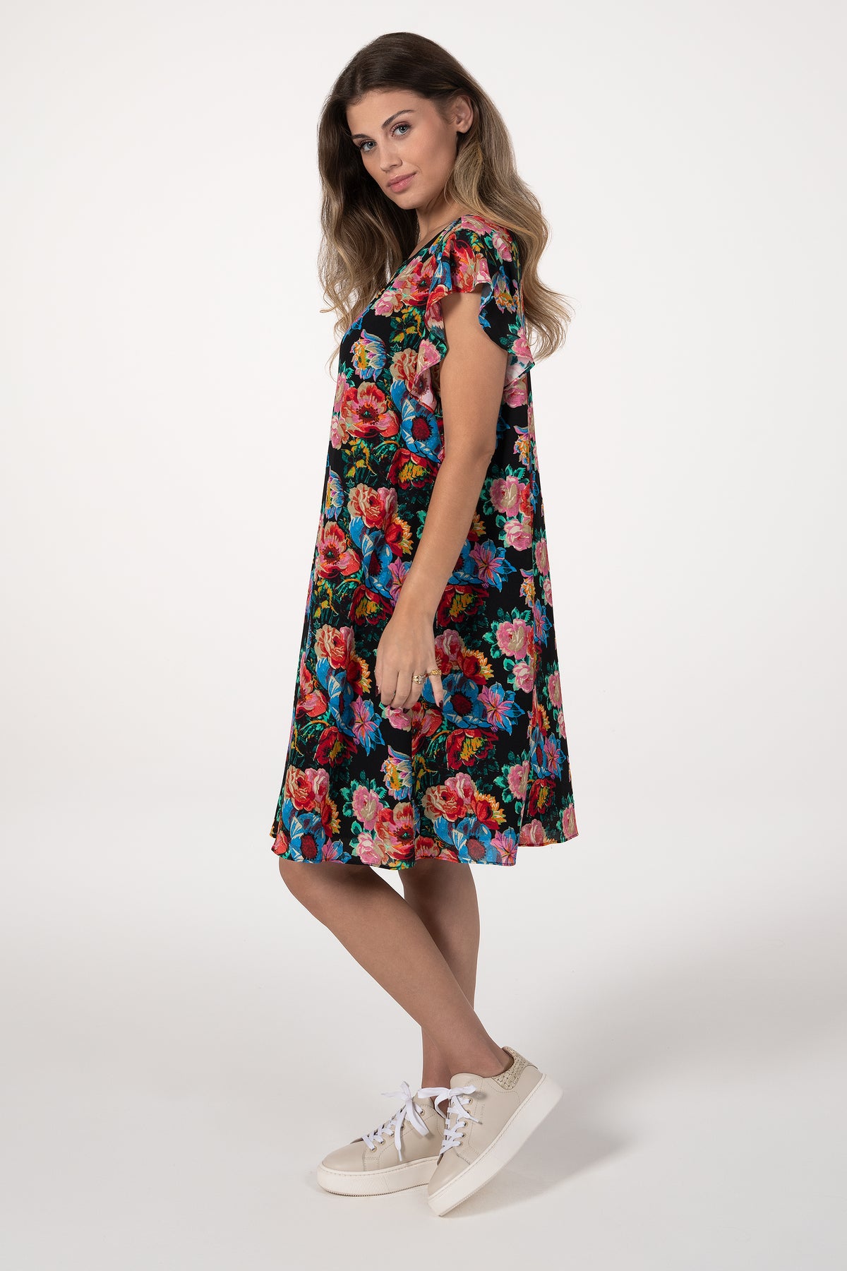 Vestido Mulher ANA SOUSA Preto Curto Floral com Cinto e Mangas de Folho