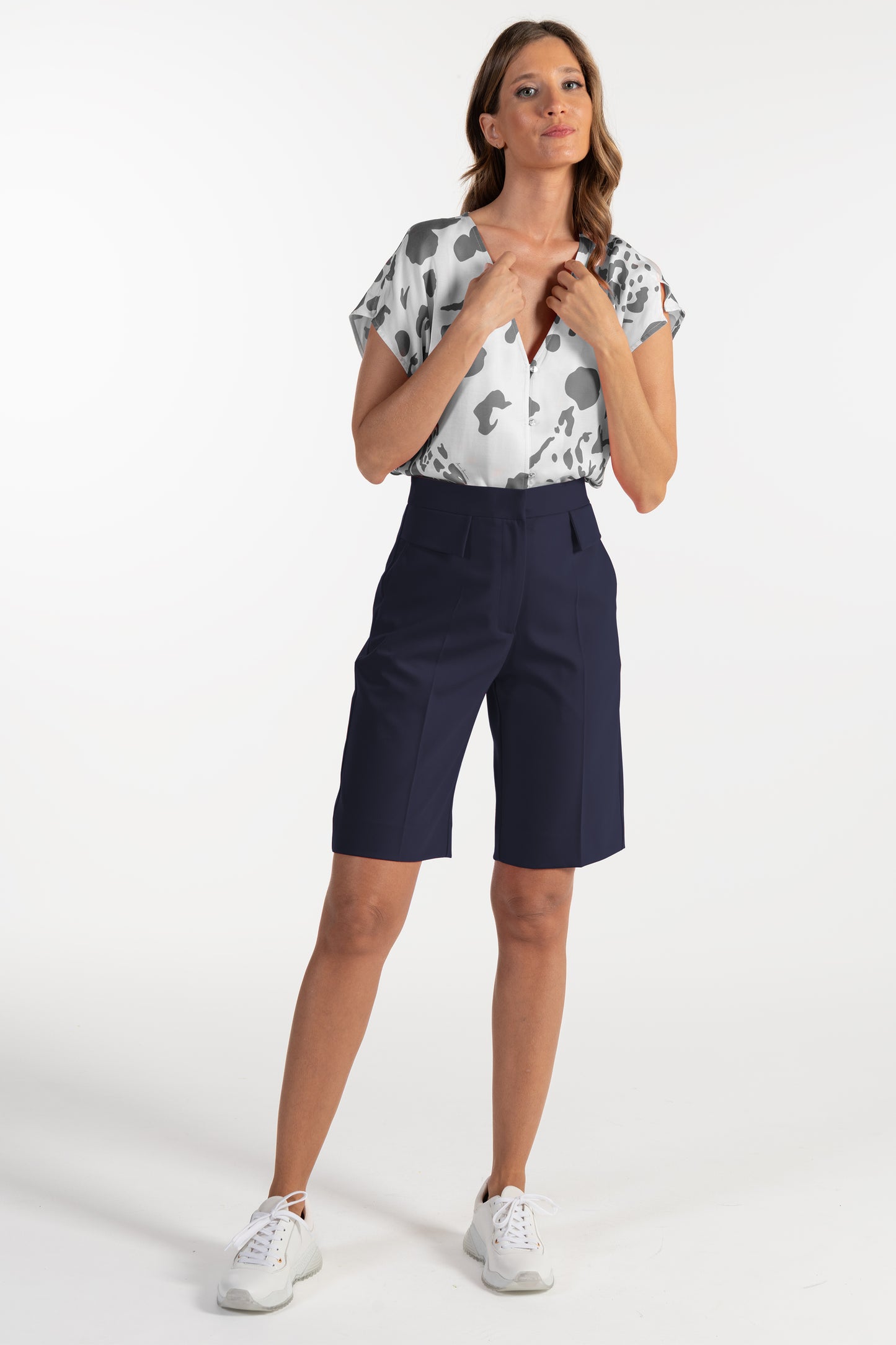 Calções Azul-Marinho de Mulher ANA SOUSA com Cintura Média