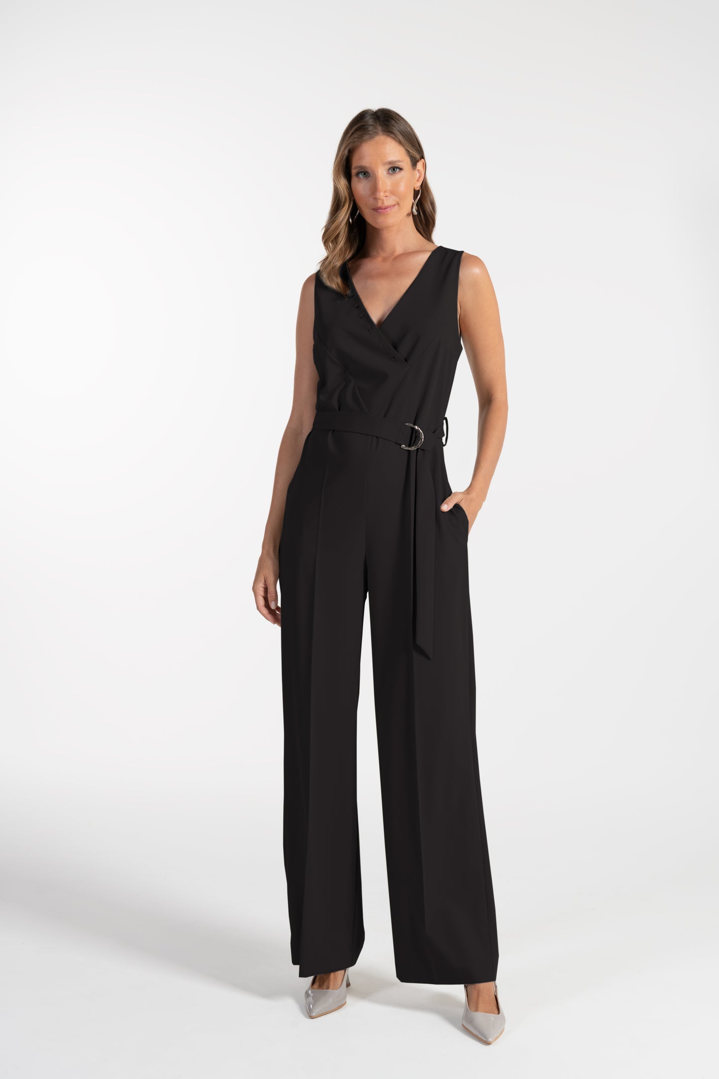 Jumpsuit Preto de Mulher ANA SOUSA com Decote Cruzado