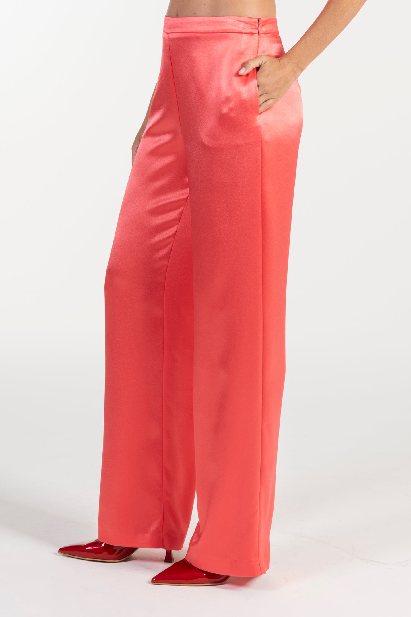 Calças Coral de Mulher ANA SOUSA com Corte Largo