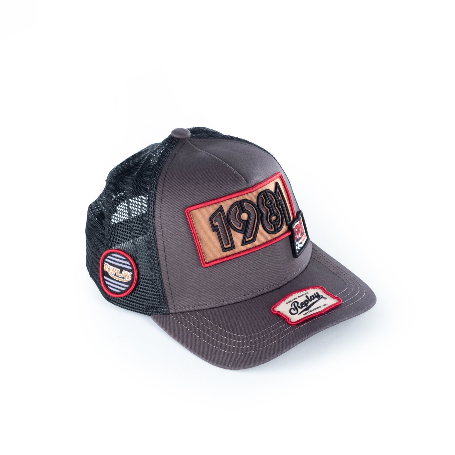 Boné Homem Replay Cinza com Patch Frontal e Ajuste Traseiro