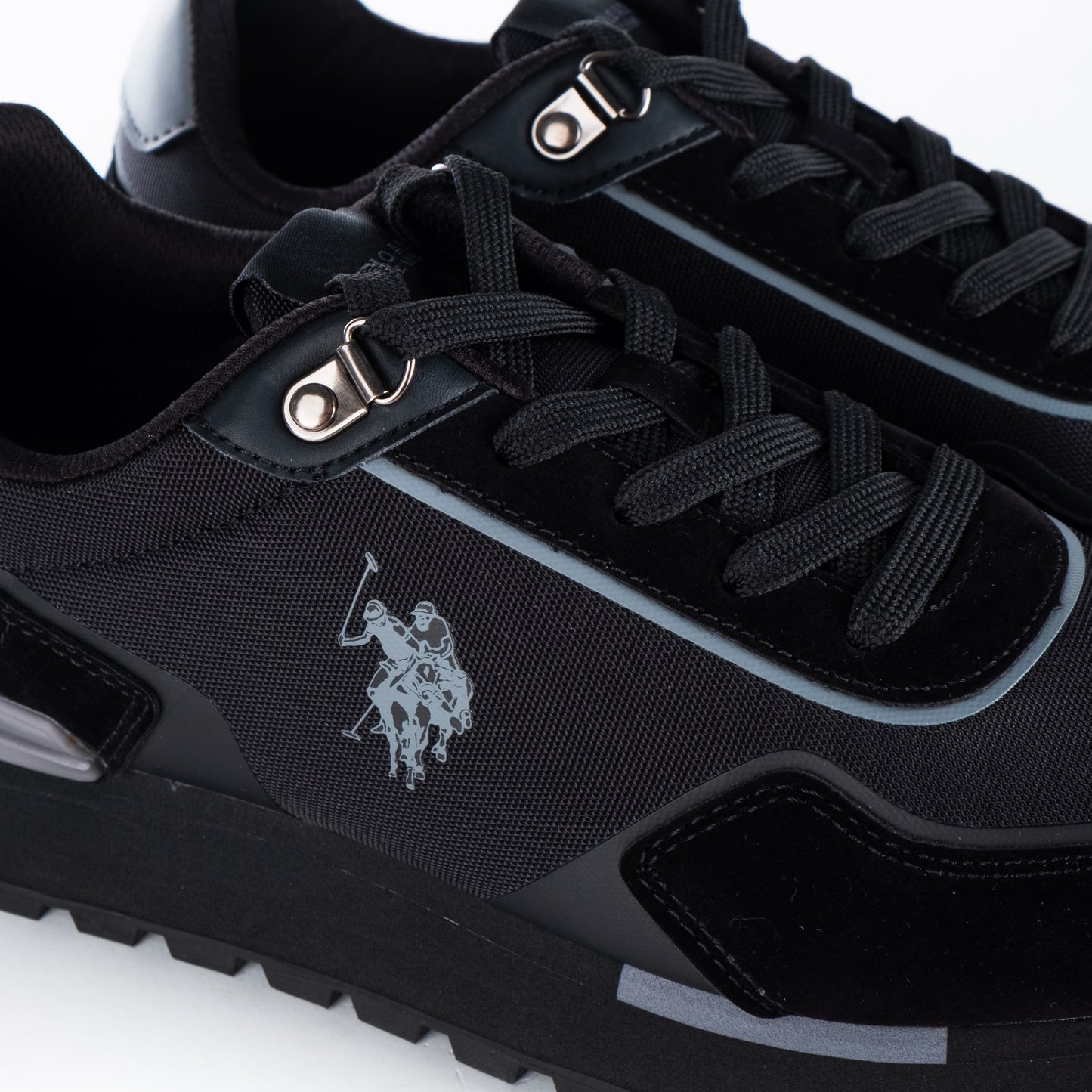 Ténis Homem Us Polo Preto com Detalhes Sofisticados