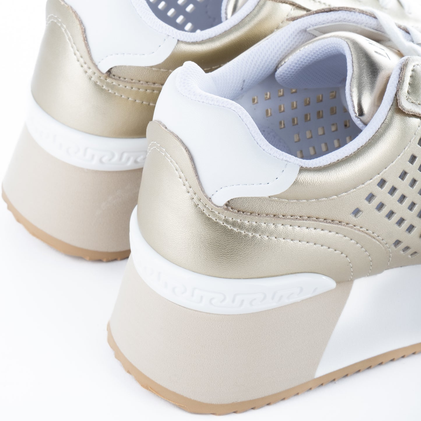 Ténis Mulher Liu Jo Dourado Plataforma e Estilo Moderno