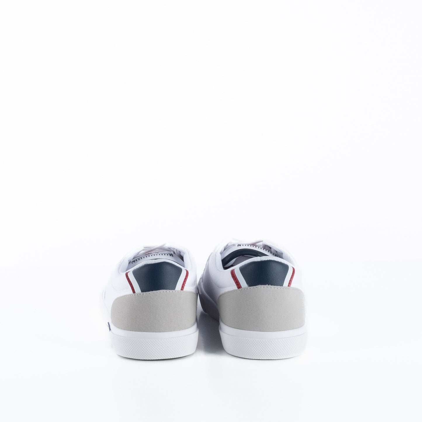 Ténis de Homem US Polo Brancos com Logótipo Bordado e Detalhes Contrastantes