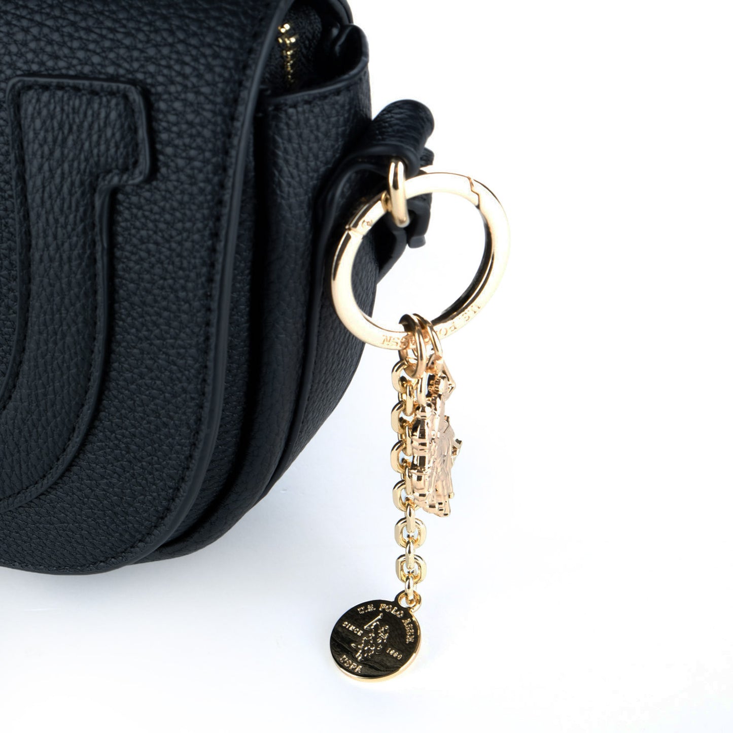 Bolsa Tiracolo U.S. Polo Assn. Preta com Logótipo Dourado e Pendente