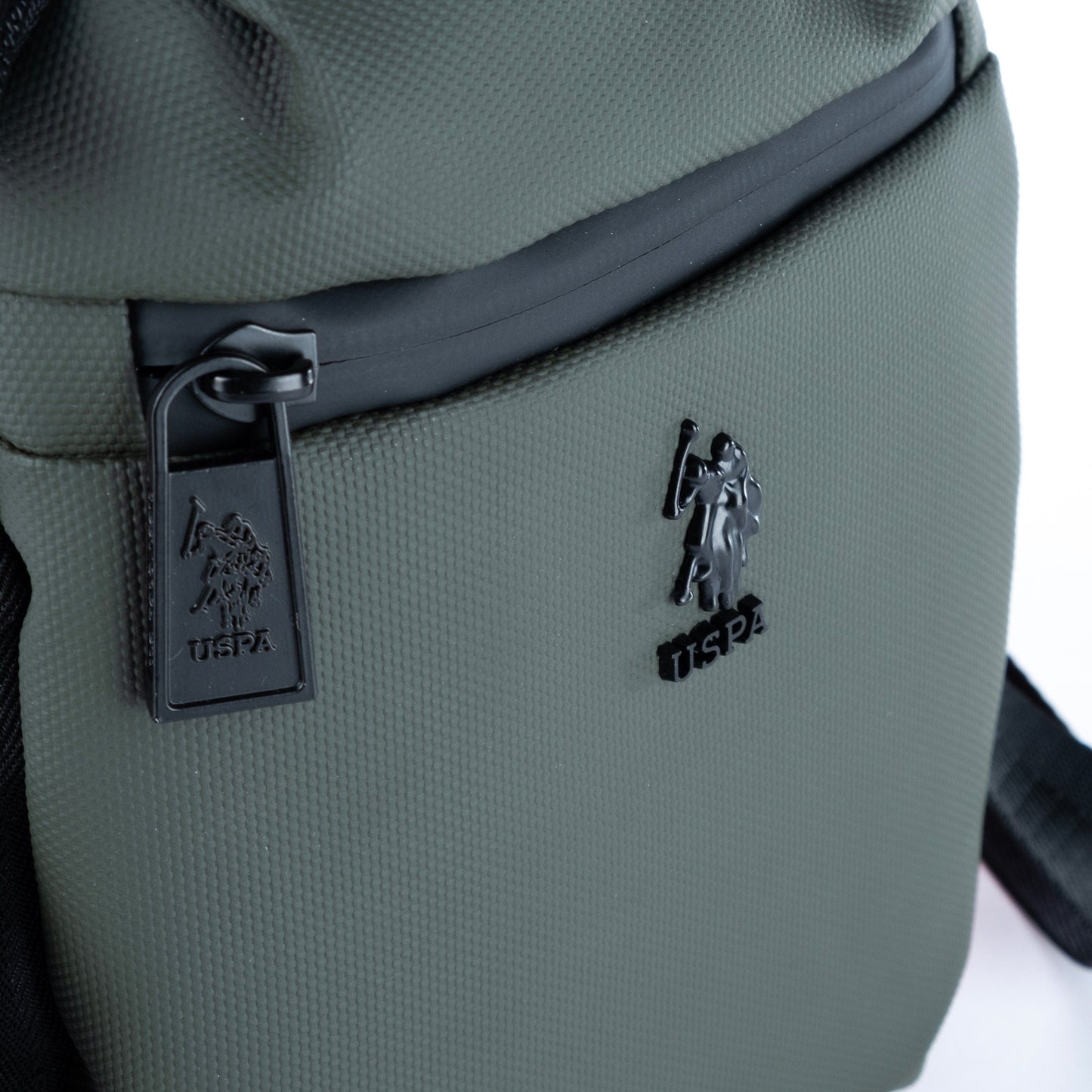 Bolsa Tiracolo Pequena de Homem US Polo em Nylon Verde com Bolsos Funcionais