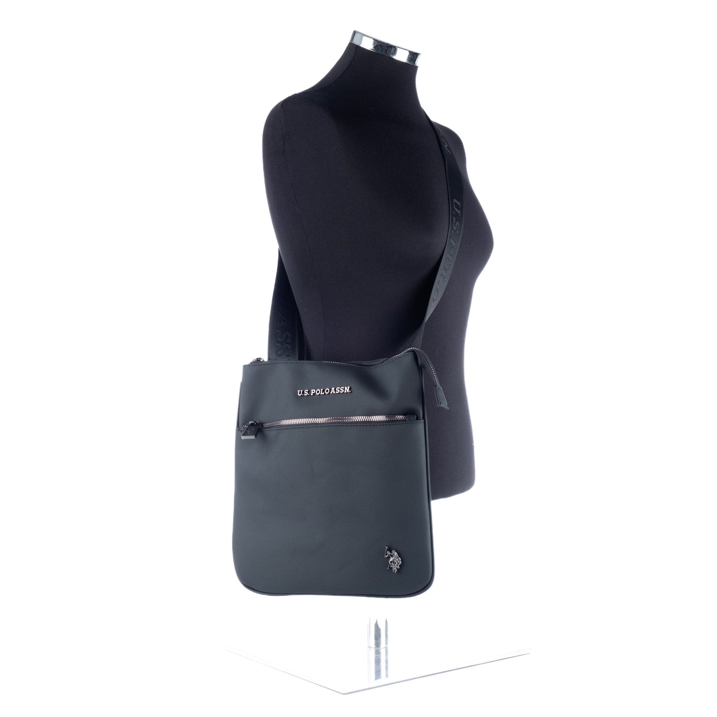 Bolsa Tiracolo Vertical de Homem US Polo em Nylon Preto com Bolso Frontal