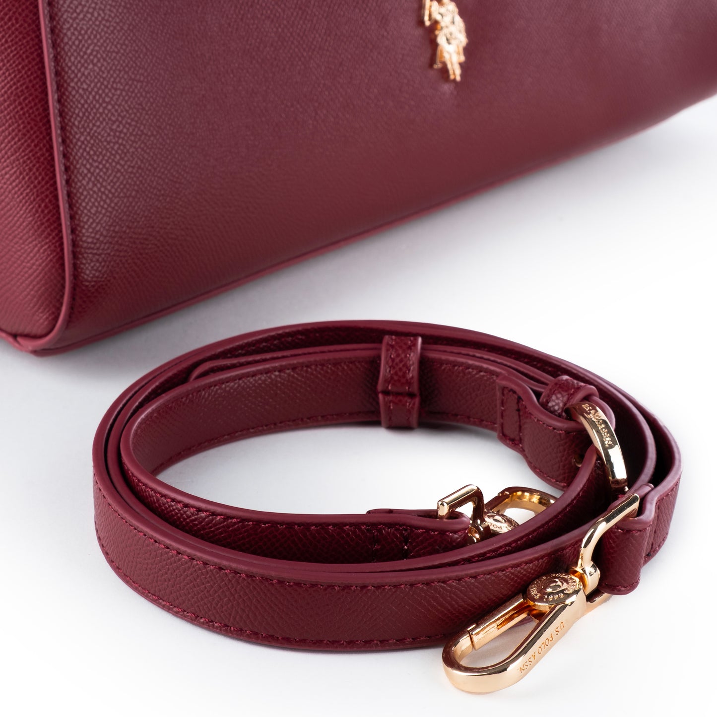 Bolsa de Ombro US Polo Bordô com Logo Dourado
