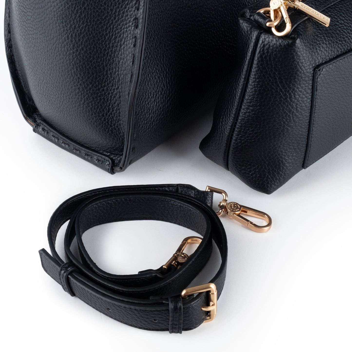Bolsa Tote US Polo Preta com Detalhes Dourados