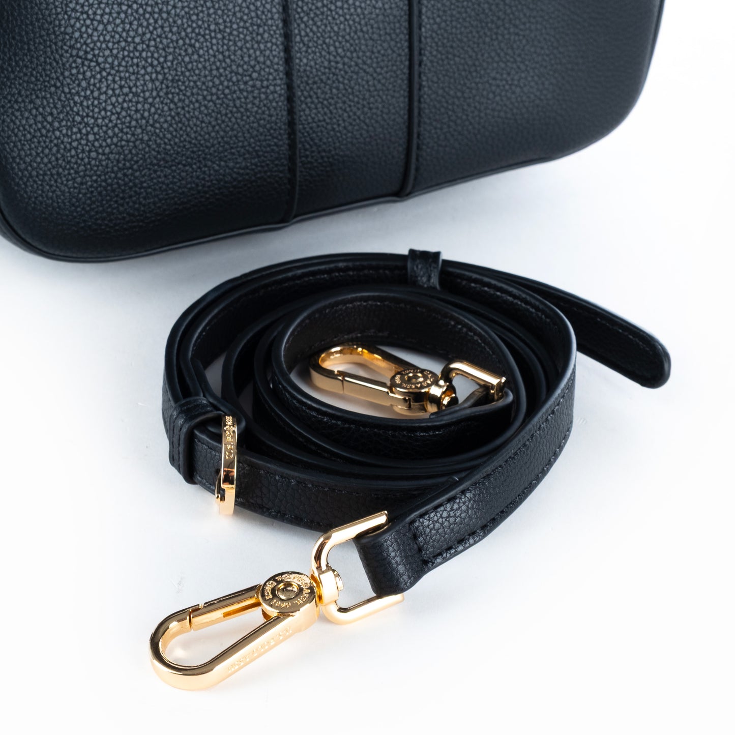 Bolsa Satchel Us Polo Preta com Fecho Decorativo