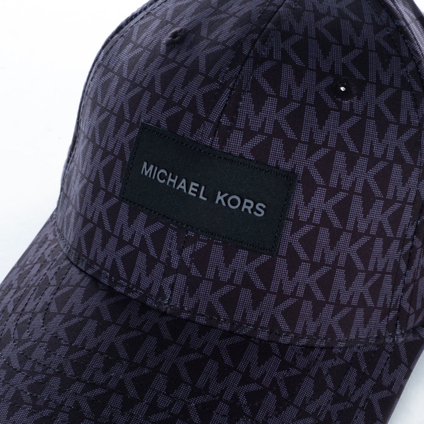 Boné Michael Kors Cinza Escuro Texturizado com Logo Frontal