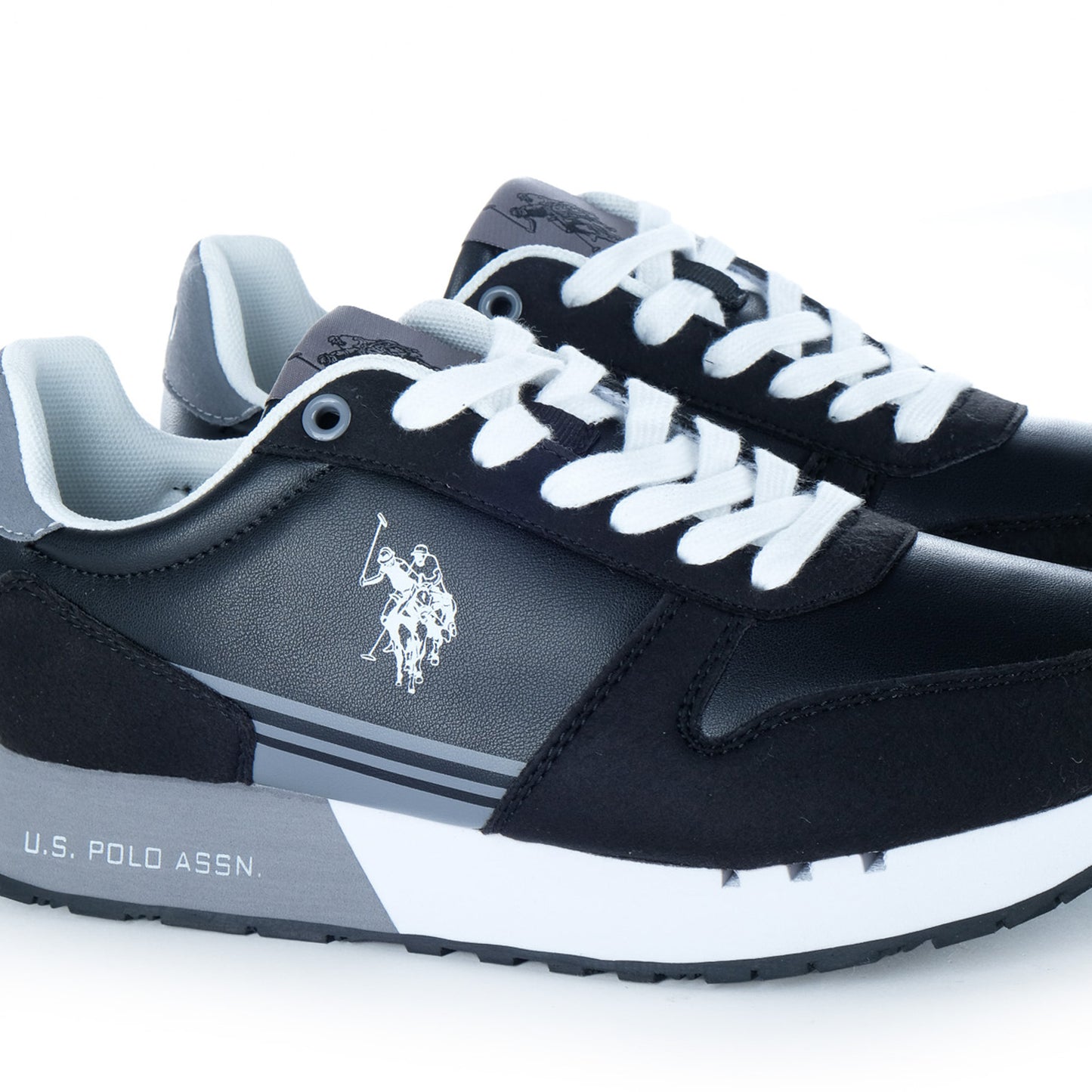 Ténis Homem U.S. Polo Assn. Pretos com Logótipo Contrastante e Atacadores Brancos