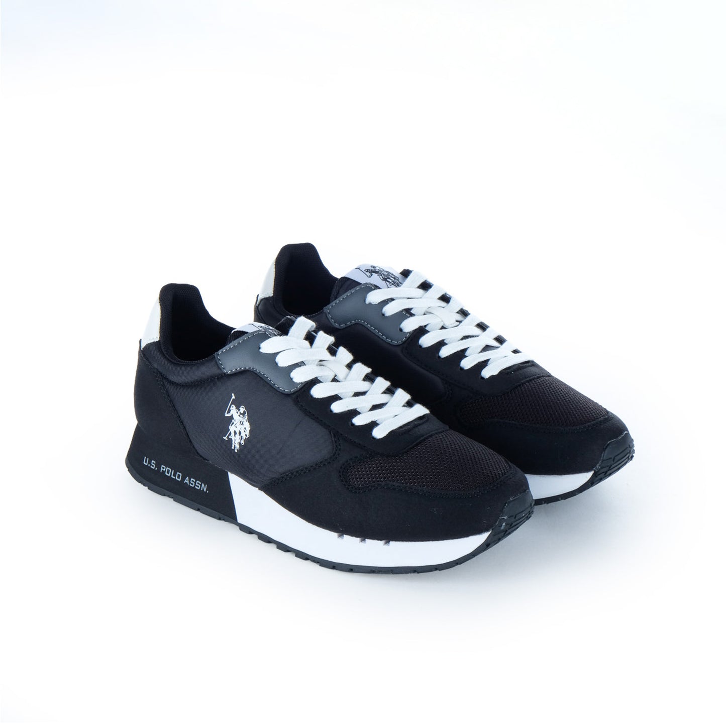 Ténis Homem U.S. Polo Assn. Pretos com Detalhes Brancos e Sola Alta