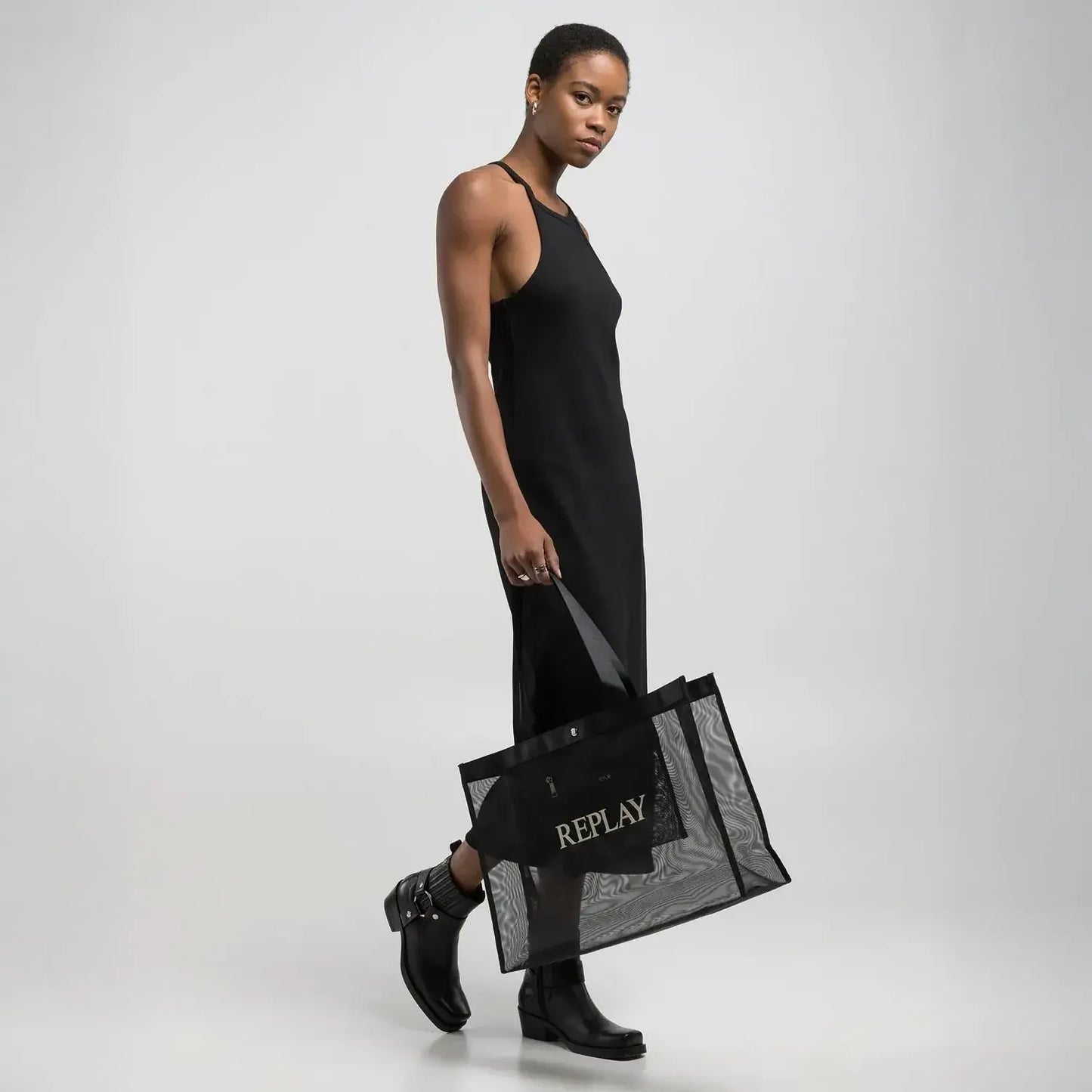 Bolsa Tote Feminina Replay Preta com Detalhes Modernos