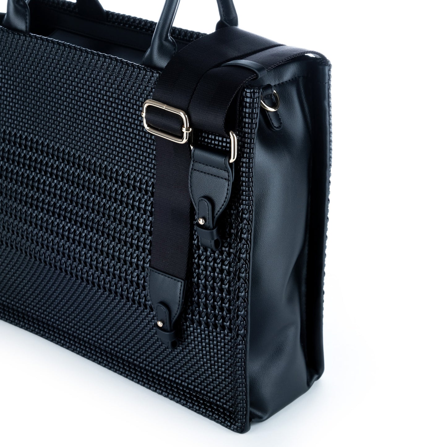 Bolsa Tote Replay Preta com Textura Entrançada e Alça Ajustável